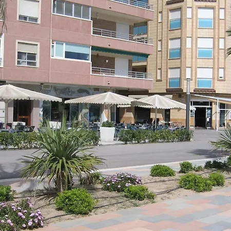 Prime Location La Mata Apartment